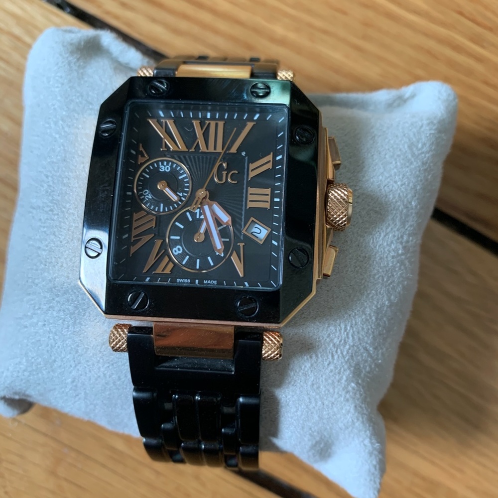 Mens Watch - Picture 2 of 4
